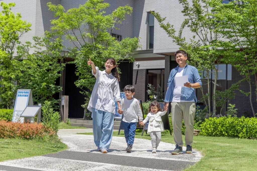 住宅展示場は見るだけでも行っていい？見学時の注意点も解説