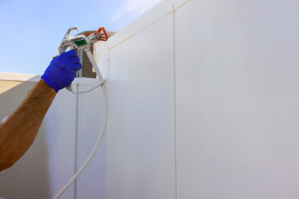 外壁塗装は必要ない？本当に塗り替えなくていい家の条件と放置リスク