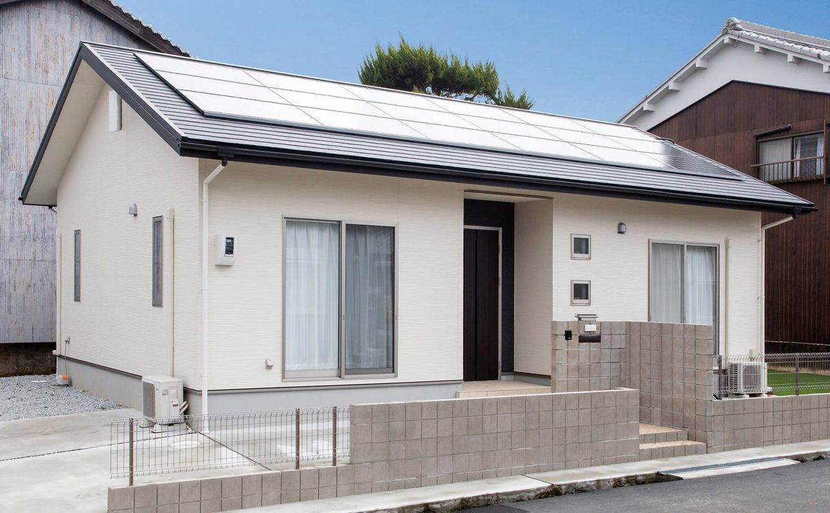 白を基調にした延床20.1坪の平屋の外観
